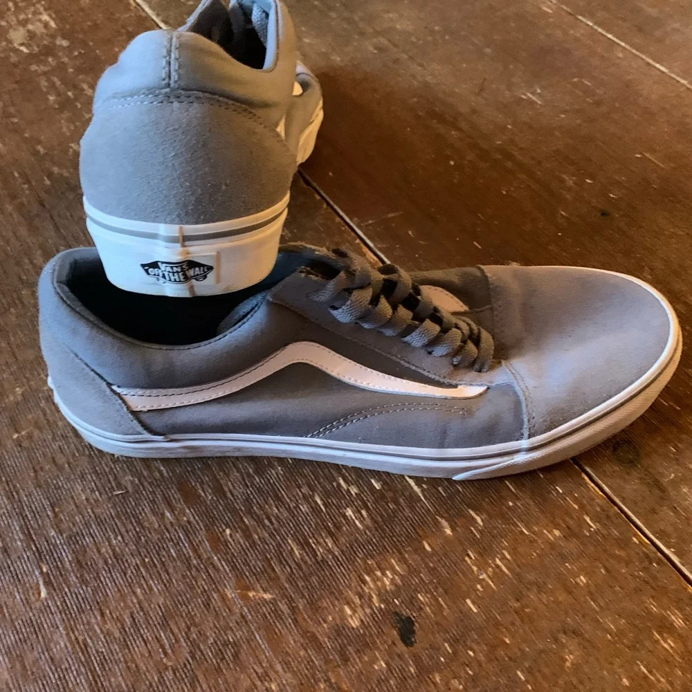Mens shoes - Picture 1 of 2